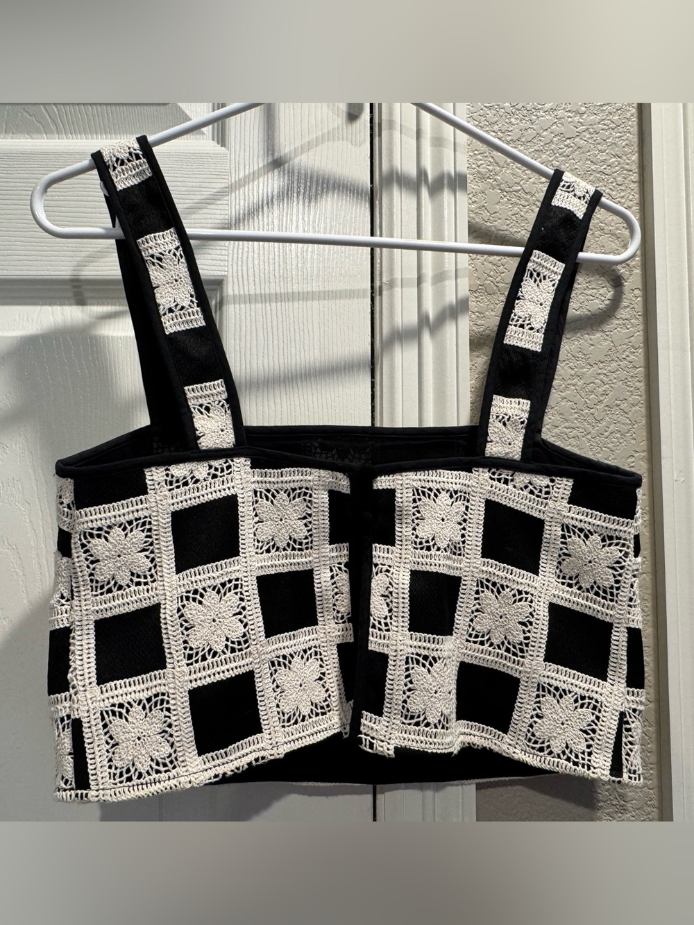 Tularosa Black Crochet Square Crop Top - Picture 3 of 5
